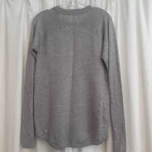 lululemon athletica Long Sleeve Heather Gray Pullover